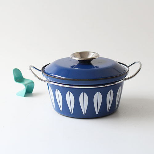 vintage cathrineholm pot (blue)