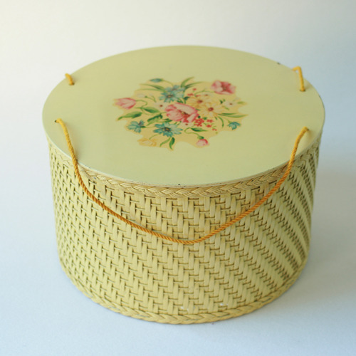 vintage yellow sewing basket #03