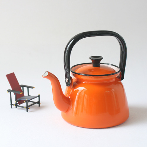 vintage enamel orange kettle 