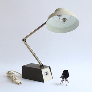 vintage beige &amp; brown desk lamp #02