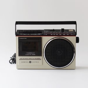 vintage GE cassette player radio #03