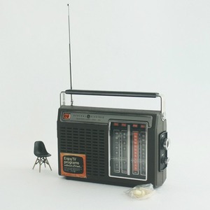 vintage GE radio 