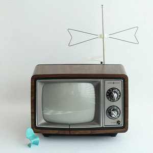 vintage GE TV (sale)